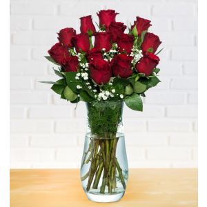 15_red_roses_flowers_delivery_to_istanbul